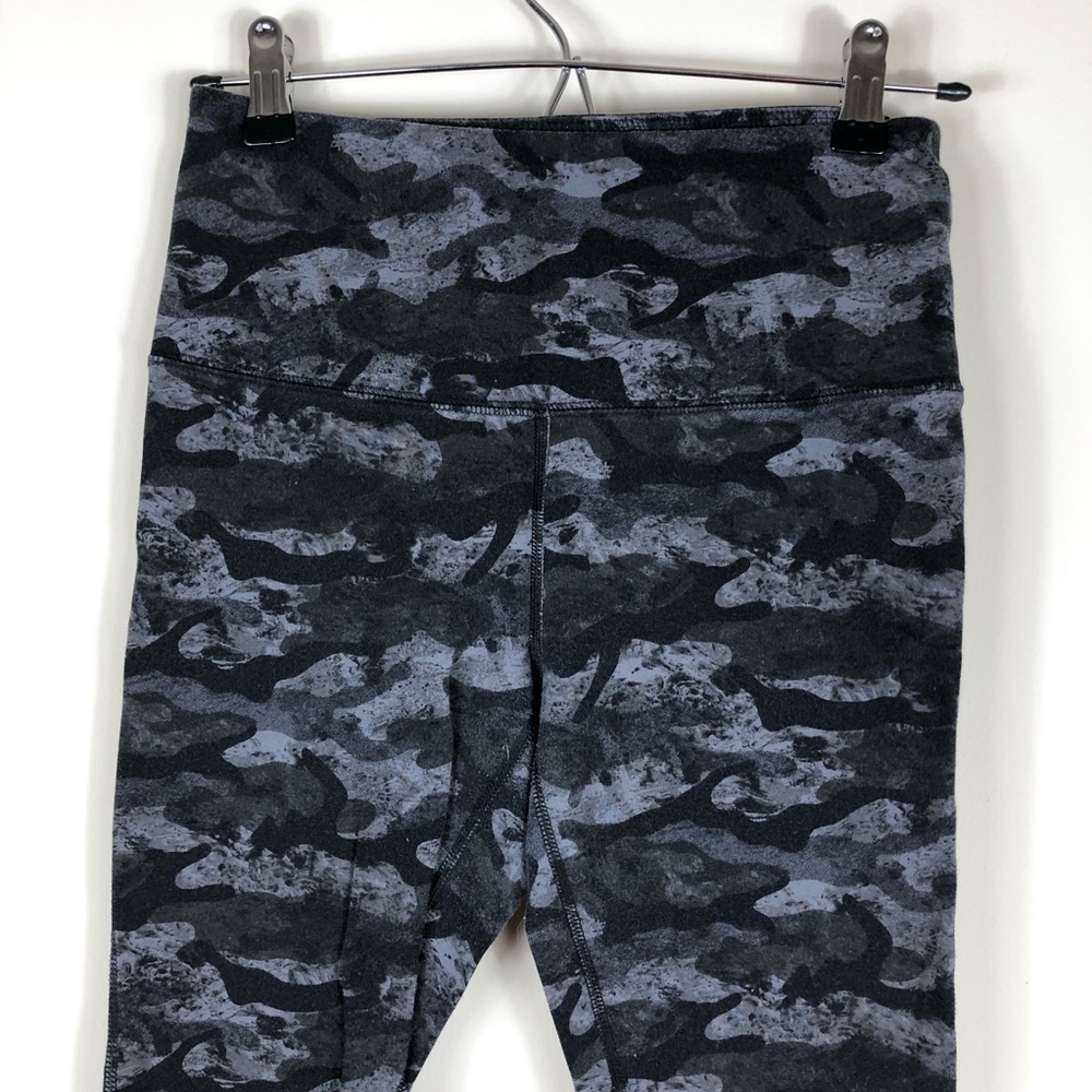 Reebok | Black Camo Leggings